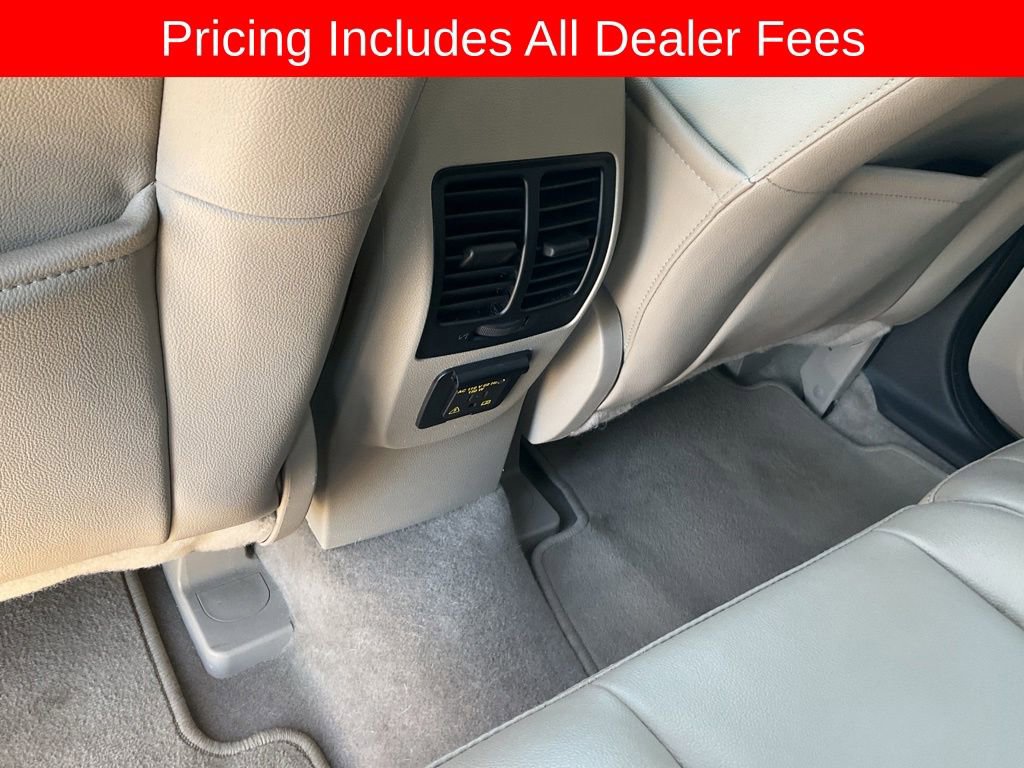 Used 2016 Ford Escape Titanium w/ Equipment Group 301A FWD image 15