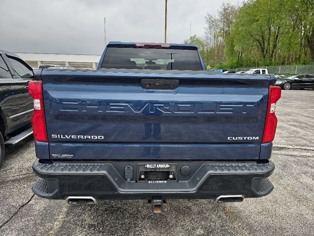 Used 2019 Chevrolet Silverado 1500 Custom Trail Boss w/ Custom Convenience Package AWD/4WD image 12