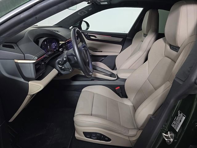 Certified 2024 Porsche Macan Turbo Electric image 5