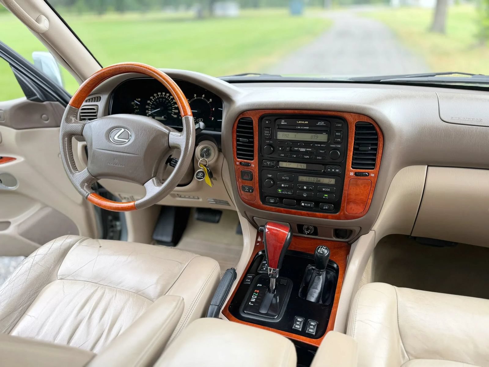 Used 2001 Lexus LX 470 4WD image 61