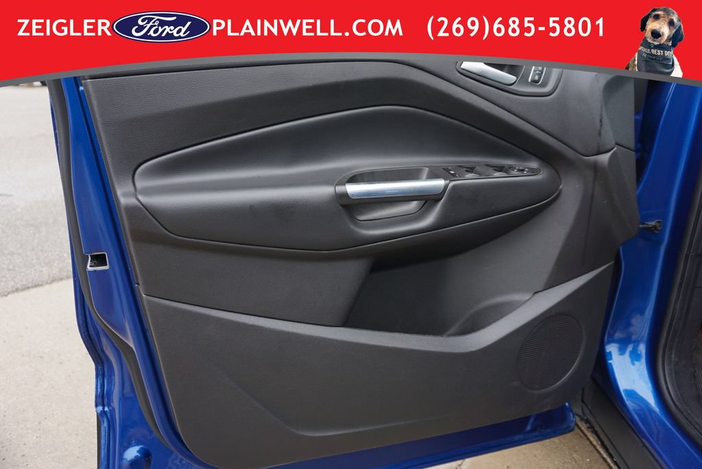 Used 2019 Ford Escape SE FWD image 17