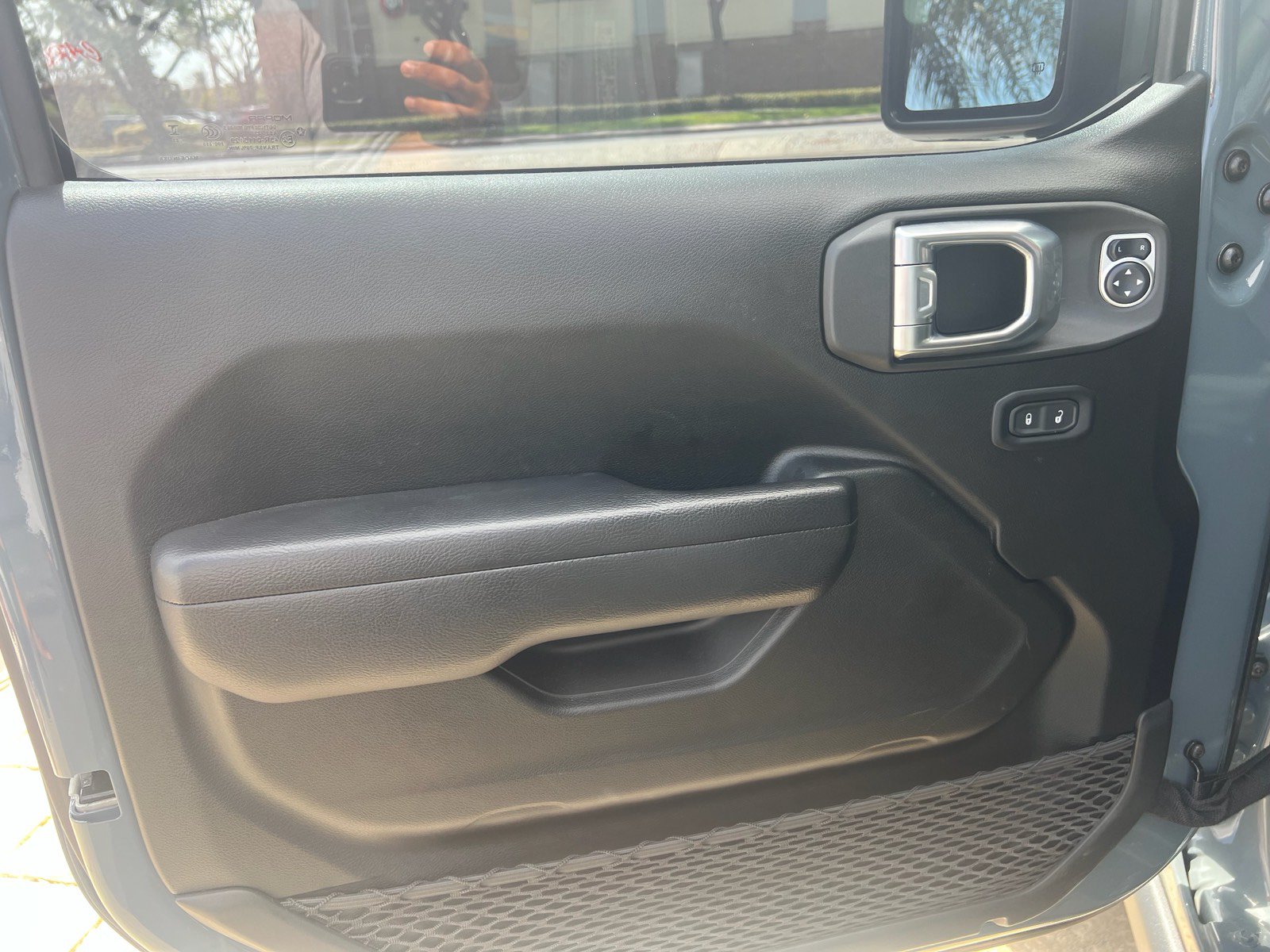 Used 2024 Jeep Wrangler Unlimited AWD/4WD image 13