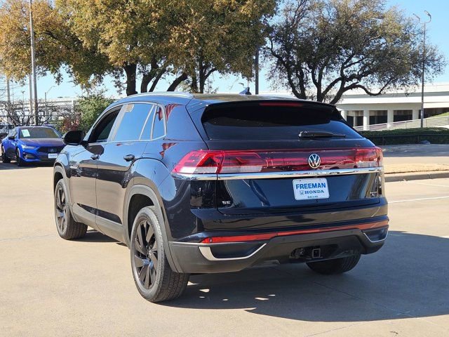 Used 2024 Volkswagen Atlas Cross Sport SE AWD/4WD image 7