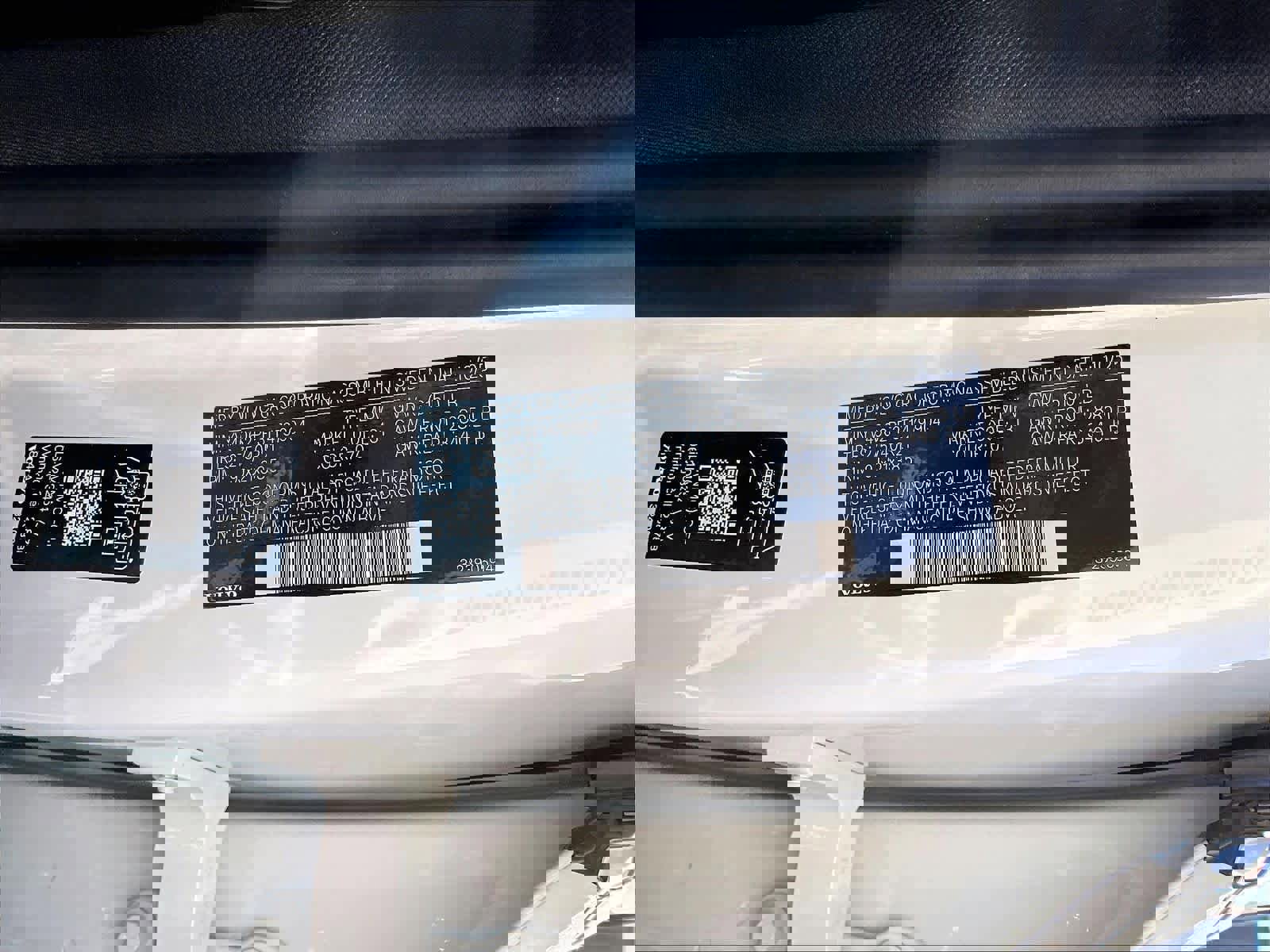 New 2026 Volvo XC90 B6 Ultra w/ Protection Package image 36