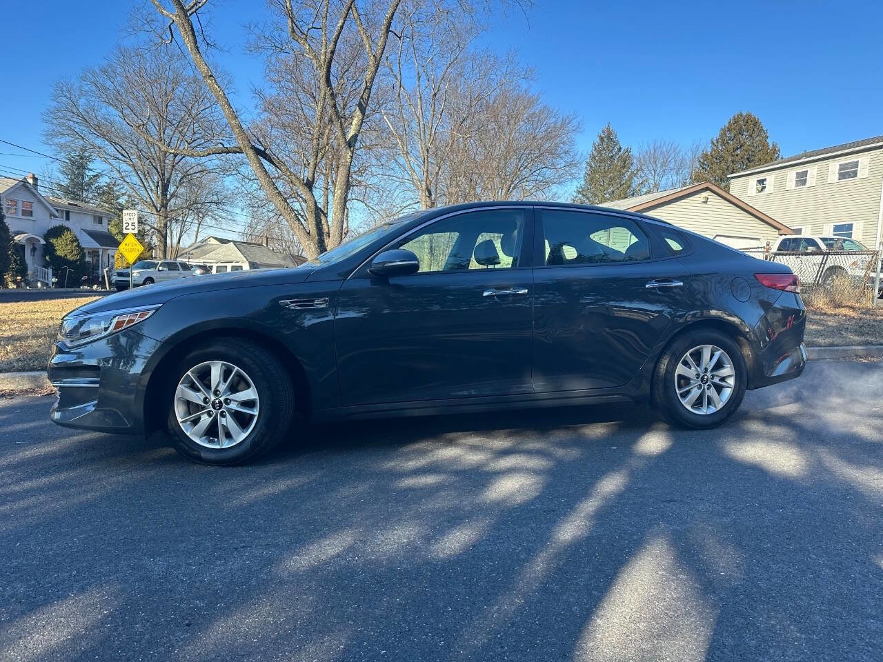 Used 2016 Kia Optima LX image 3