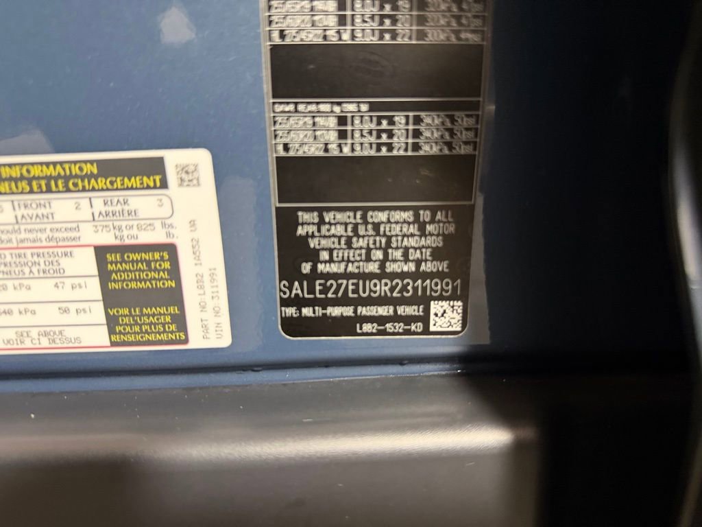 Used 2024 Land Rover Defender 110 X-Dynamic SE image 23