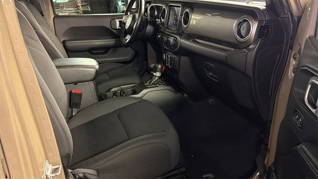 Used 2020 Jeep Gladiator Overland image 10