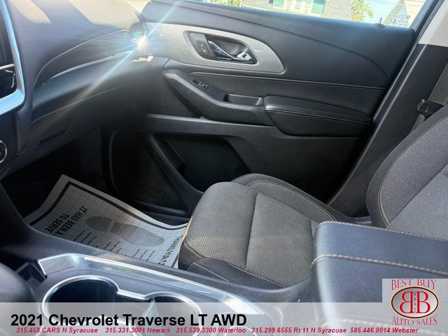 Used 2021 Chevrolet Traverse LT AWD/4WD image 18