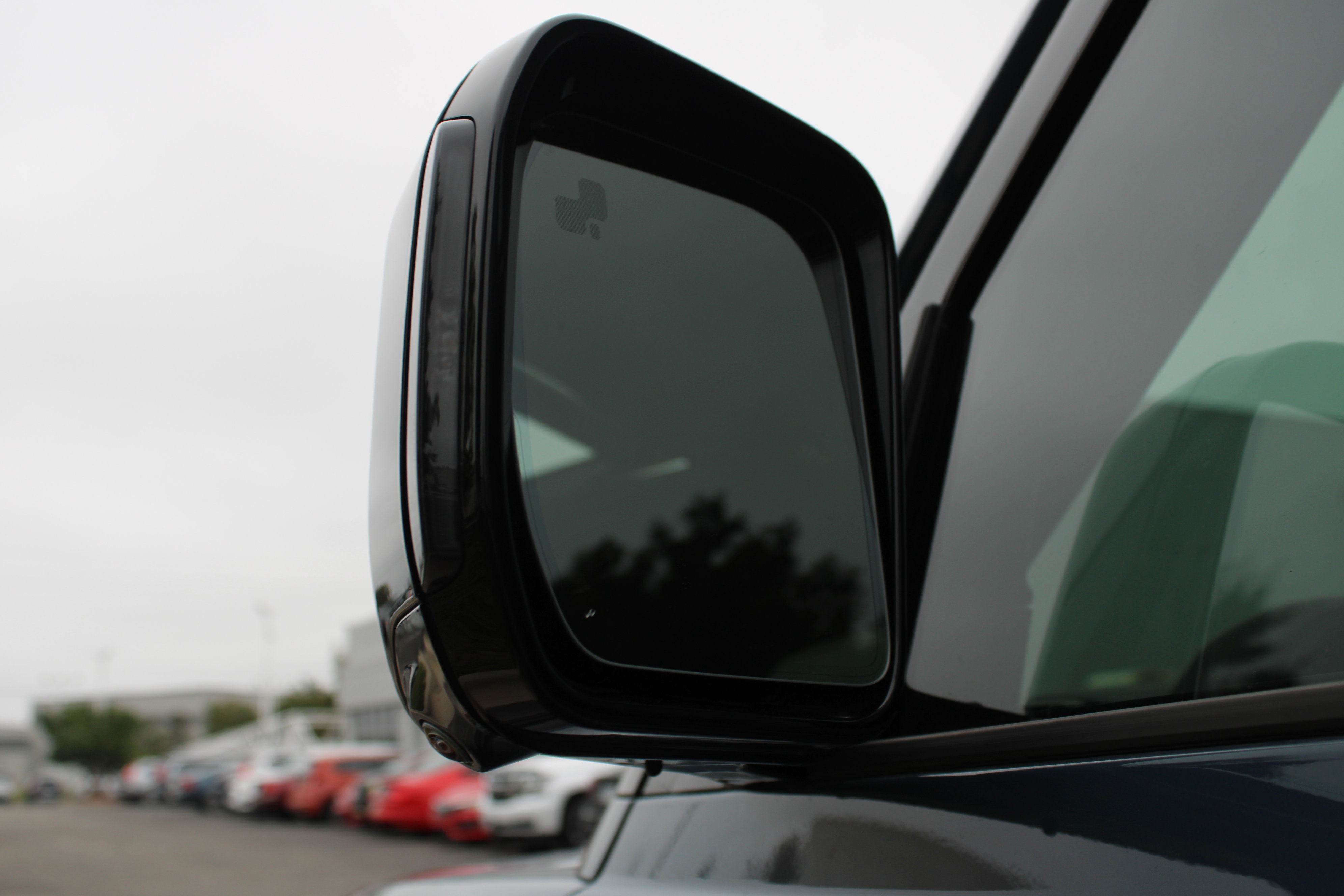 Used 2024 Land Rover Defender 110 S image 64