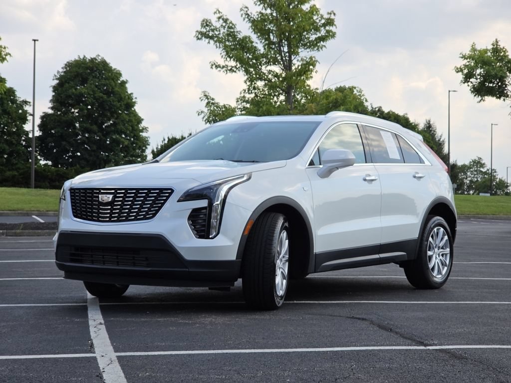 Used 2023 Cadillac XT4 Luxury w/ Driver Awareness Package FWD image 17