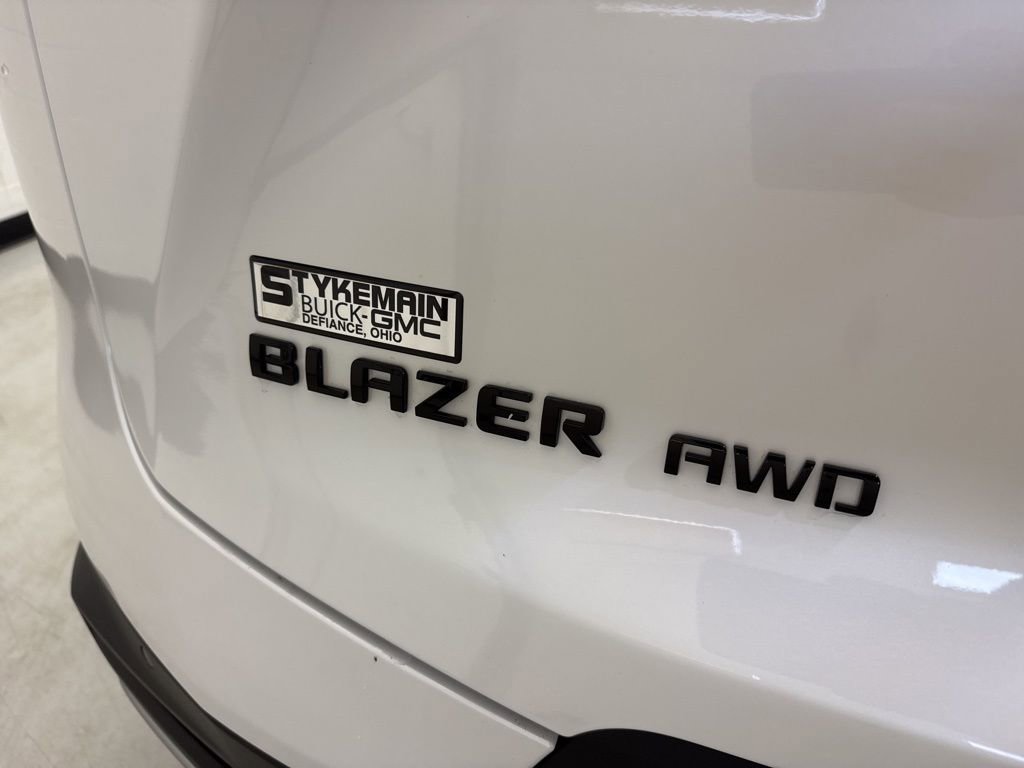 Used 2024 Chevrolet Blazer LT w/ Sound & Technology Package image 11