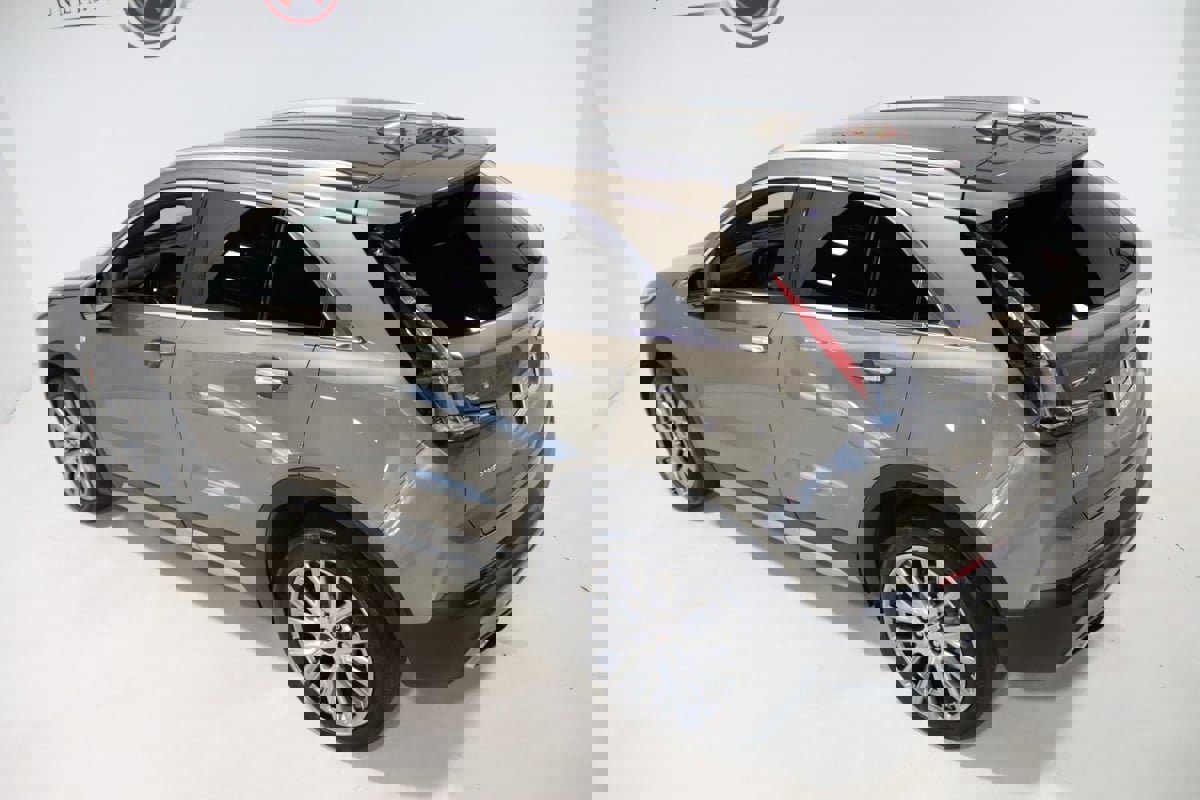 Used 2020 Cadillac XT4 Premium Luxury image 12