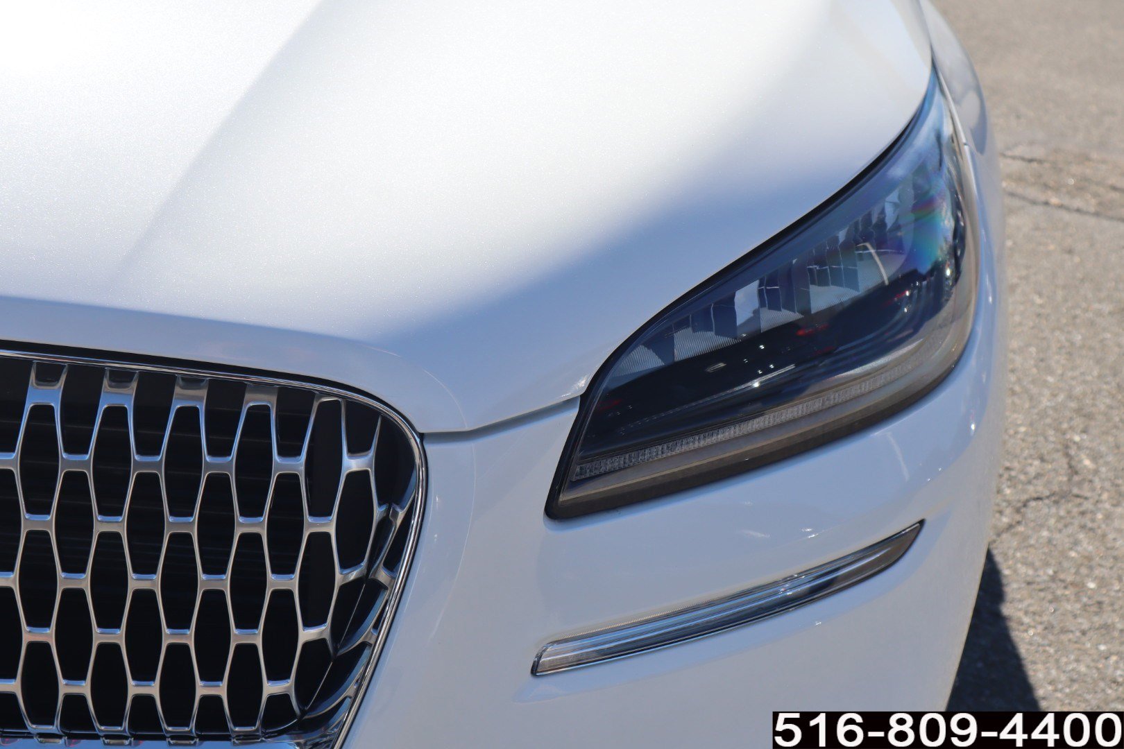 Used 2022 Lincoln Corsair AWD w/ Premium Package image 13