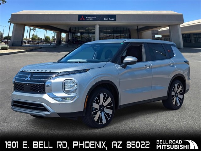 New 2025 Mitsubishi Outlander SE image 1