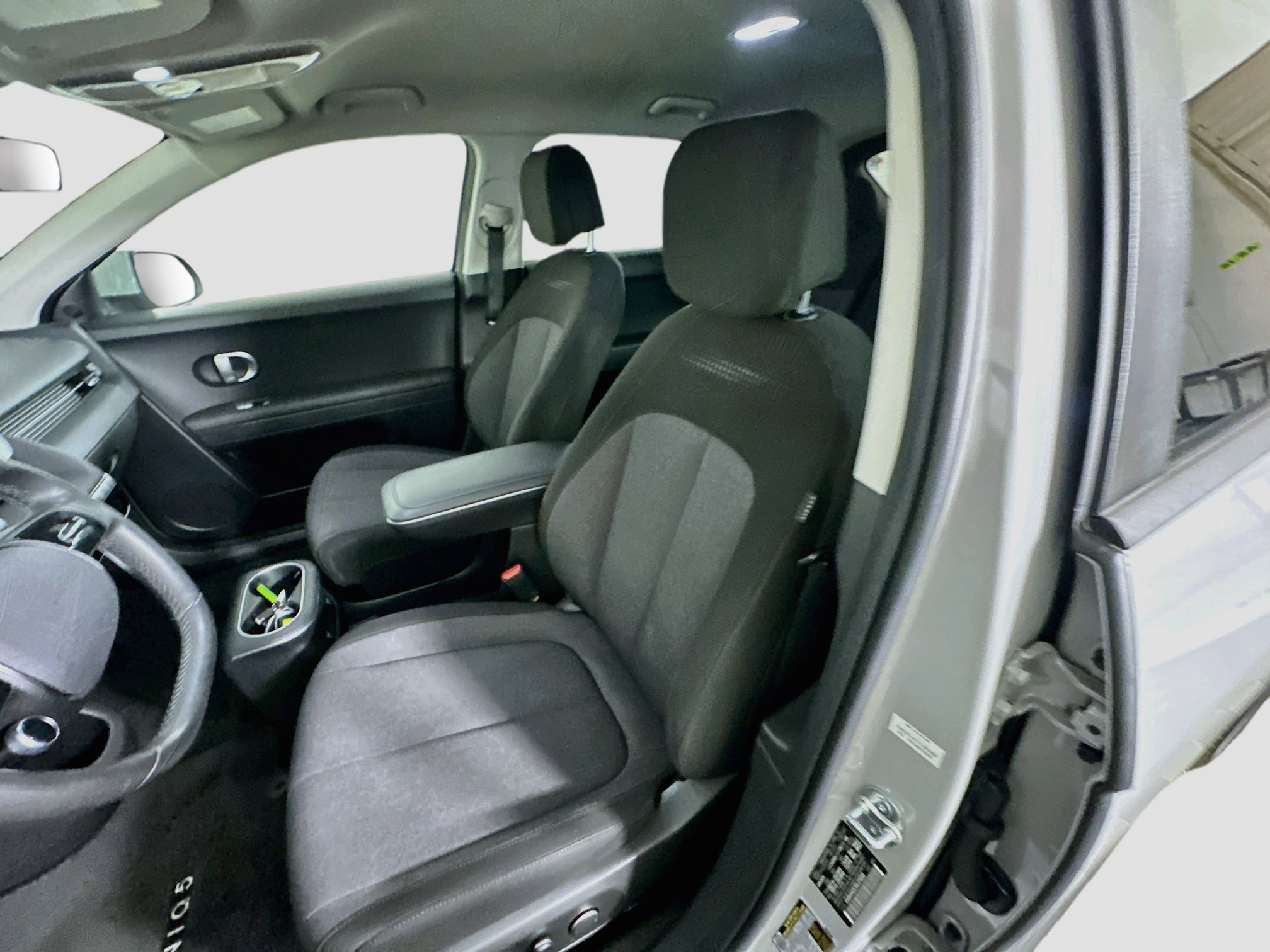 Used 2024 Hyundai Ioniq 5 SE RWD image 13