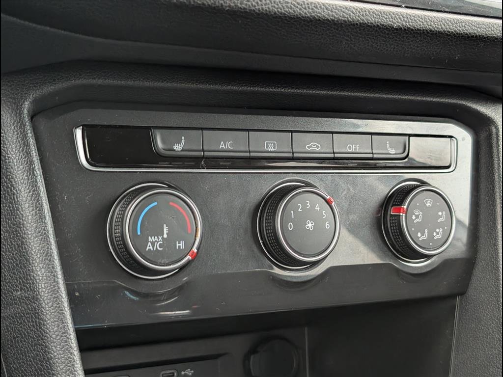 Used 2024 Volkswagen Tiguan S image 17