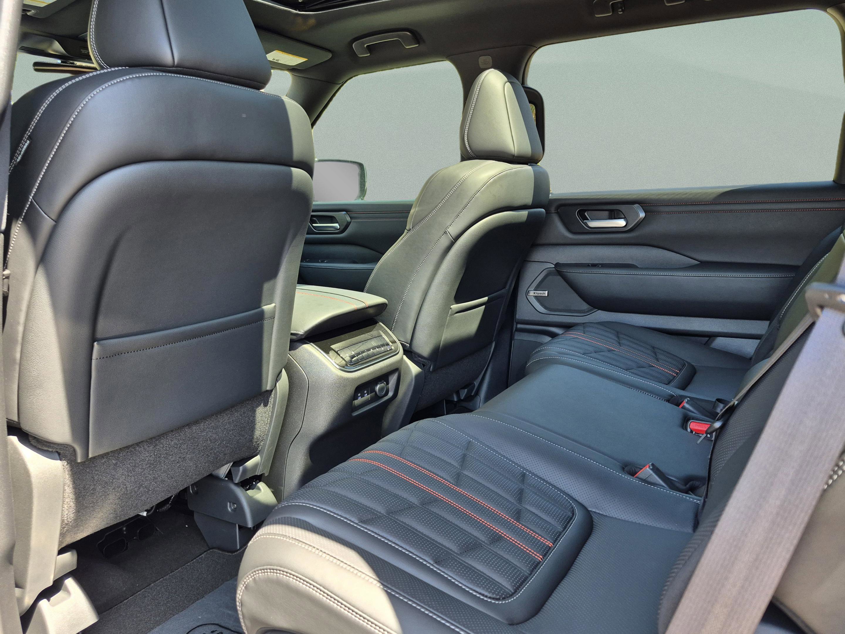 New 2026 Nissan Armada PRO-4X AWD/4WD image 17
