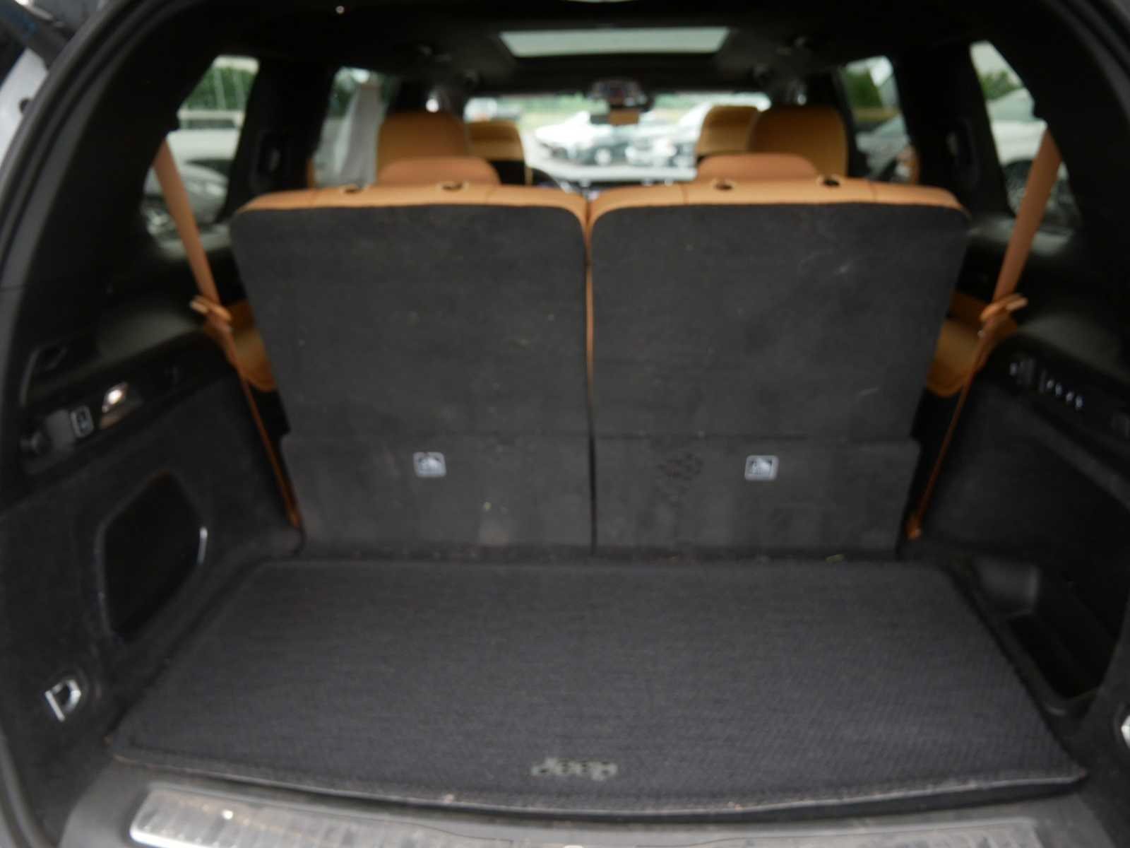 Used 2024 Jeep Grand Cherokee L Summit AWD/4WD image 19
