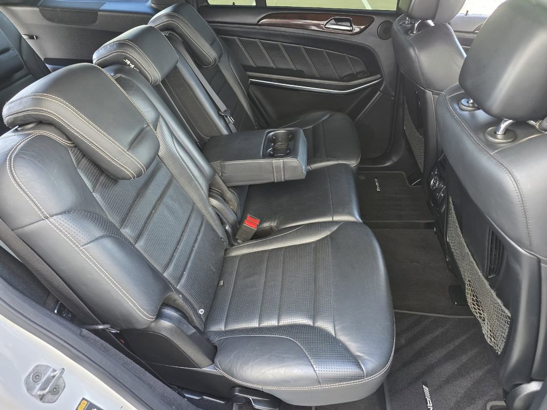 Used 2016 Mercedes-Benz GL 63 AMG 4MATIC image 27