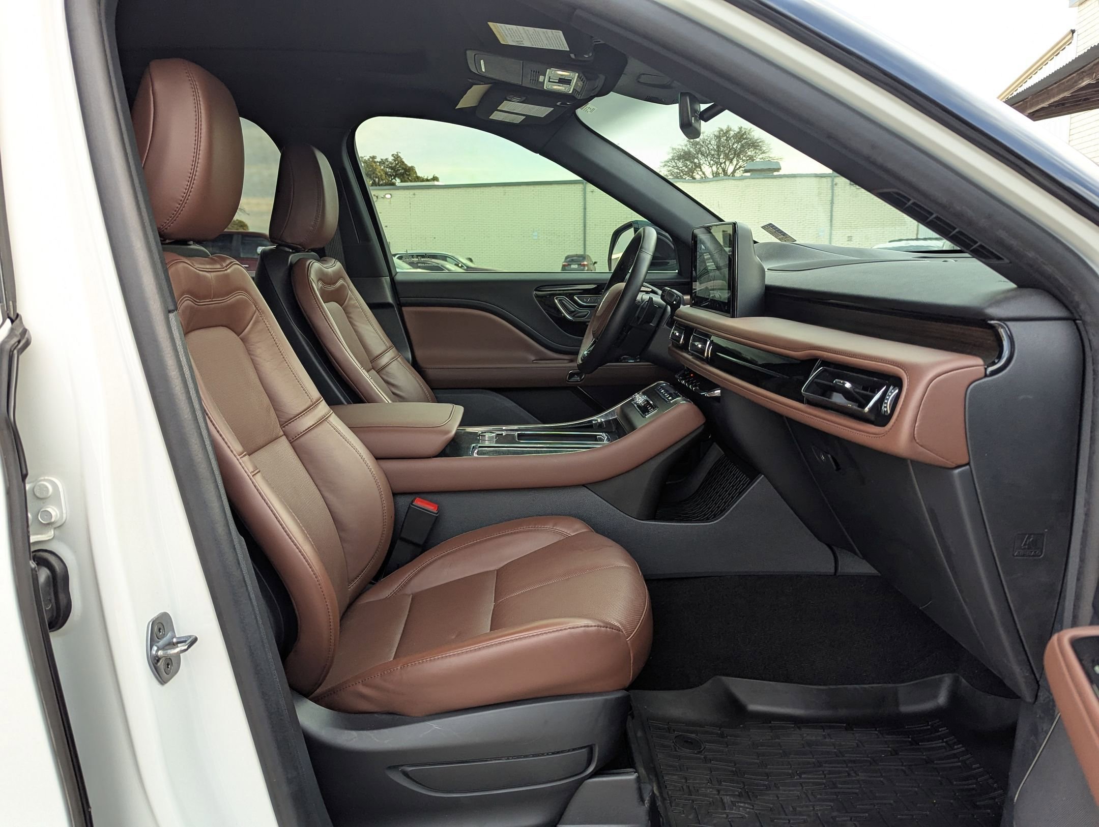 Used 2025 Lincoln Aviator Reserve w/ Illumination Package image 27