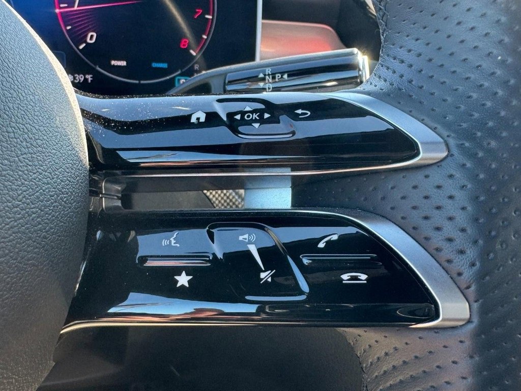 Used 2024 Mercedes-Benz CLE 300 4MATIC Cabriolet image 15