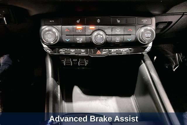 Used 2022 Dodge Durango GT w/ Blacktop Package AWD/4WD image 22