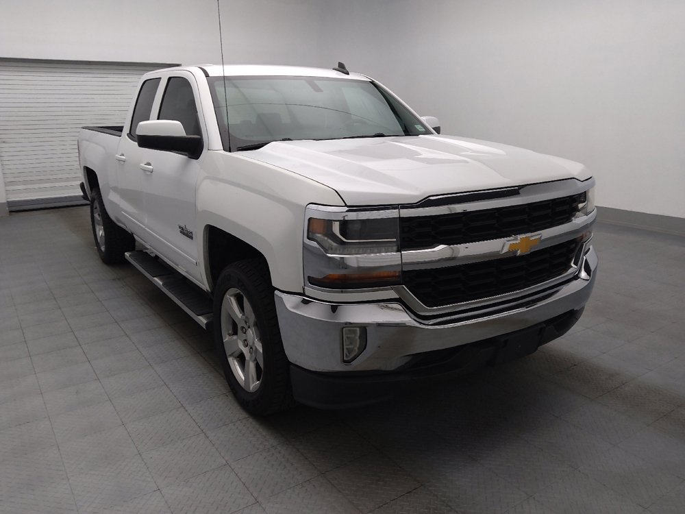 Used 2018 Chevrolet Silverado 1500 LT w/ Texas Edition RWD image 13