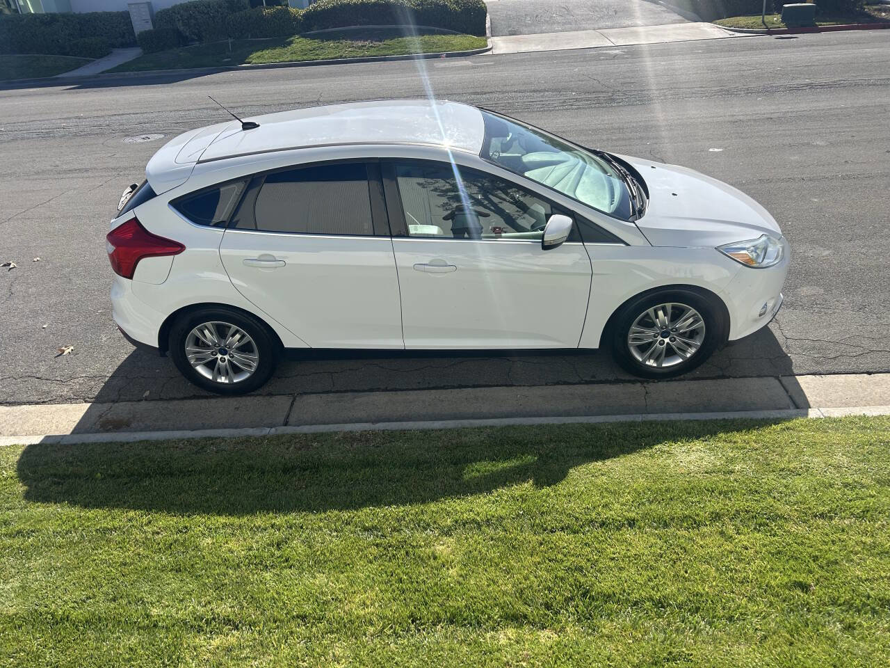 Used 2012 Ford Focus SEL w/ Cargo Management Pkg image 3