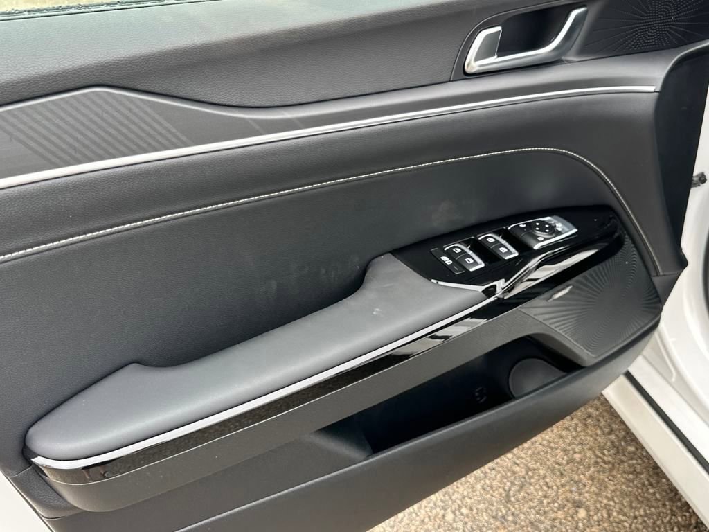 New 2025 Kia K5 GT-Line w/ GT-Line Premium Package image 10
