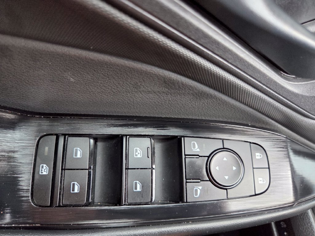 Used 2026 Nissan Rogue S FWD image 20