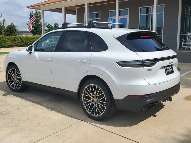 Used 2022 Porsche Cayenne Platinum Edition AWD/4WD image 3