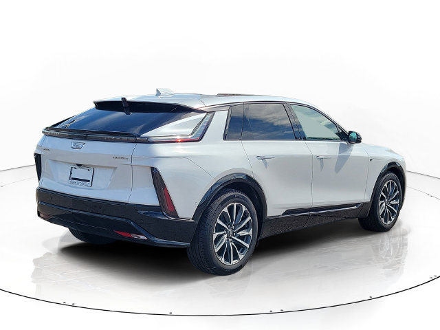 Certified 2024 Cadillac Lyriq Sport w/ LPO, Floor Liner Package AWD/4WD image 3