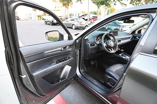 Used 2021 MAZDA CX-5 Touring image 35