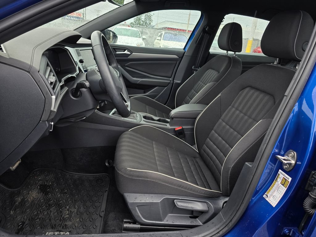 Used 2024 Volkswagen Jetta Sport FWD image 21