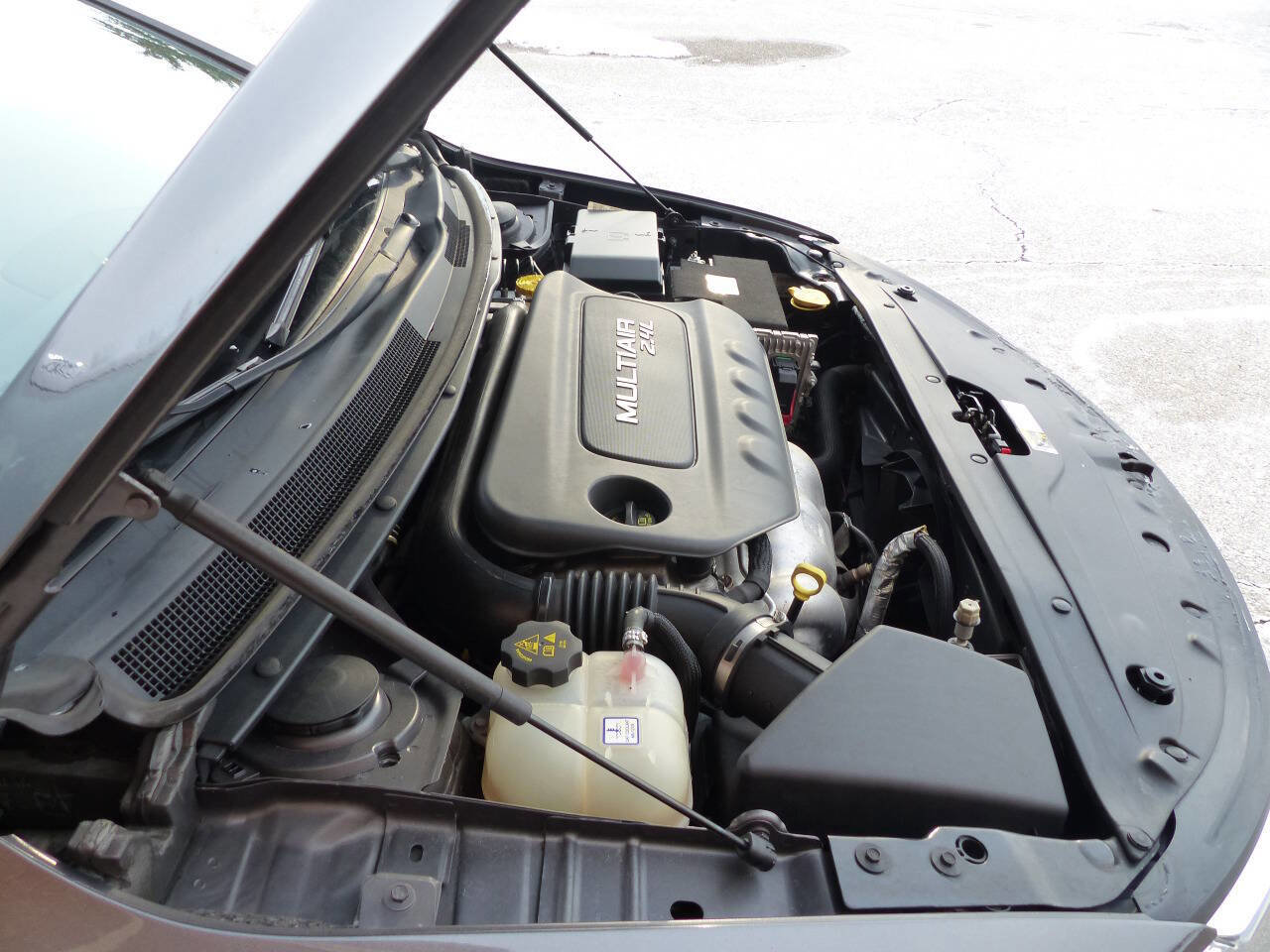 Used 2016 Chrysler 200 Limited w/ Convenience Group image 15