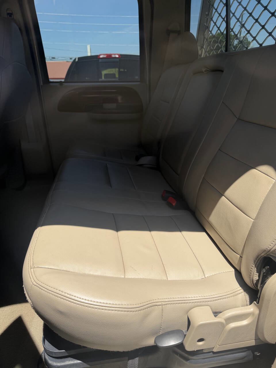 Used 2006 Ford F250 Lariat image 13