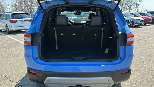 Used 2025 Honda Pilot TrailSport image 27