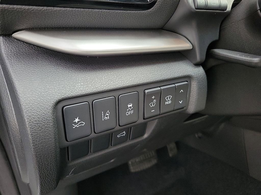 New 2026 Mitsubishi Eclipse Cross SEL AWD/4WD image 13