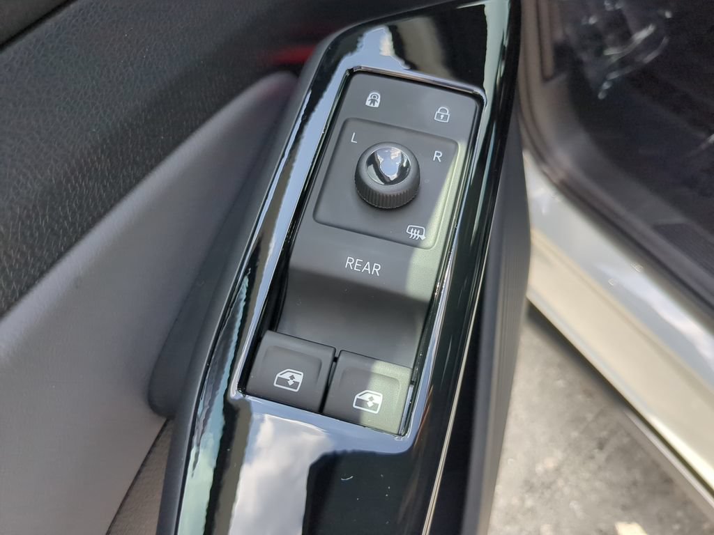 Certified 2025 Volkswagen ID.4 Pro S RWD image 19