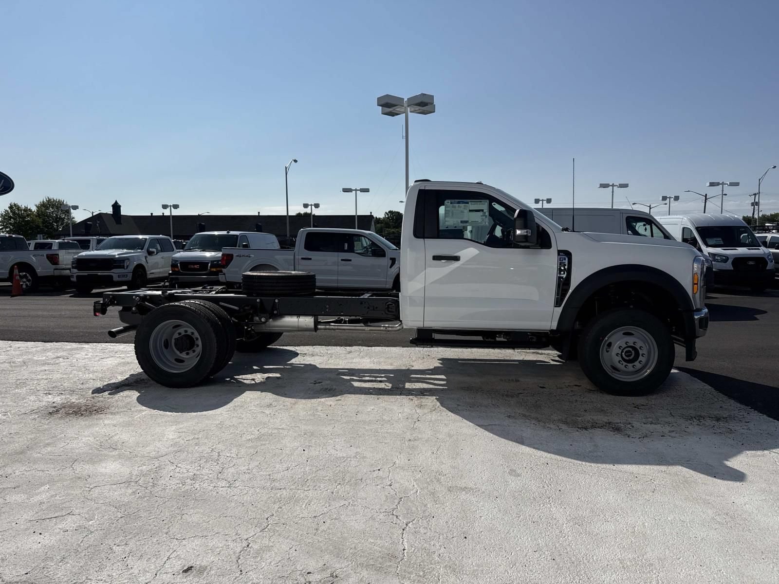 New 2026 Ford F600 4x4 Regular Cab Super Duty w/ XL Chrome Package image 2