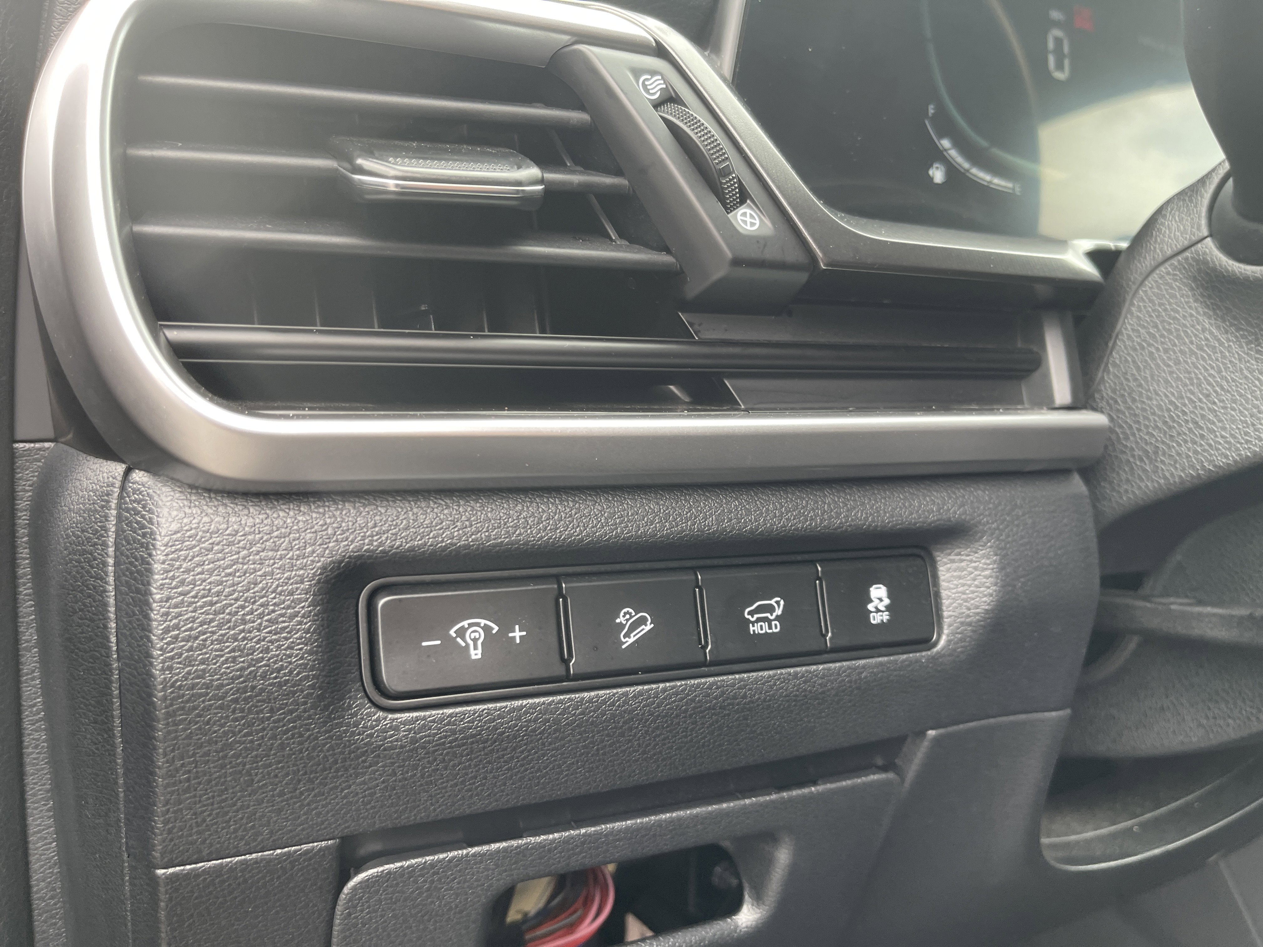 Used 2025 Kia Telluride S image 17