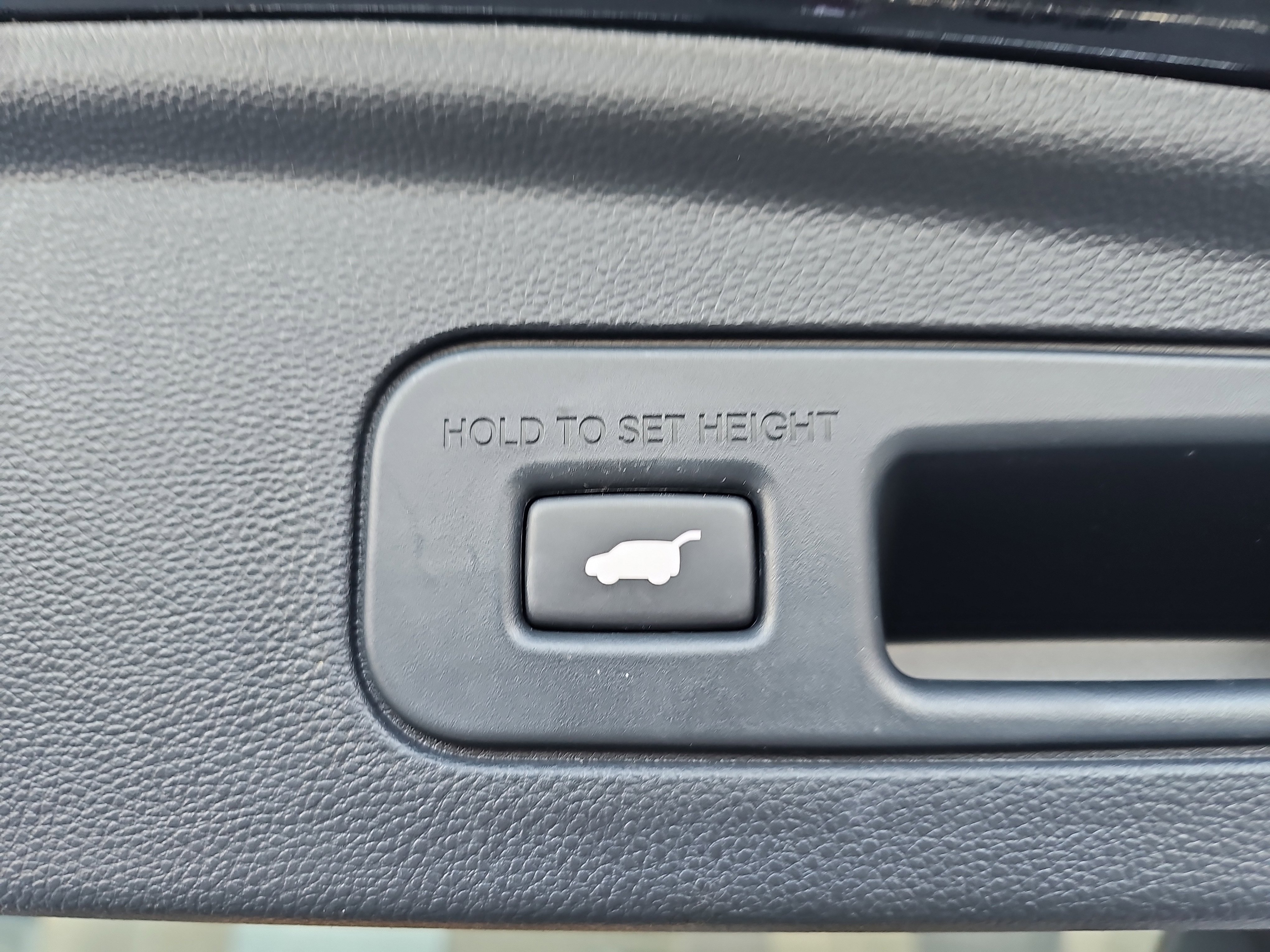 Used 2023 Acura MDX SH-AWD w/ Advance Package image 14