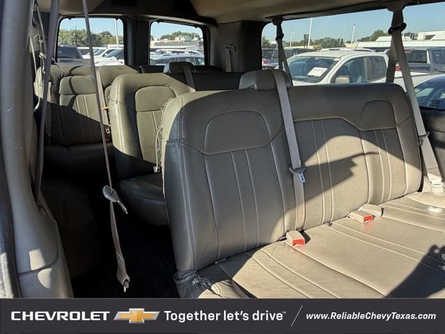 Used 2019 Chevrolet Express 3500 LS RWD image 27