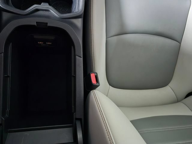 Certified 2021 Toyota RAV4 XLE Premium AWD/4WD image 28