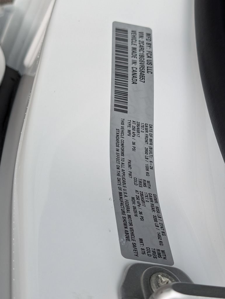 New 2027 Chrysler Pacifica Select FWD image 34