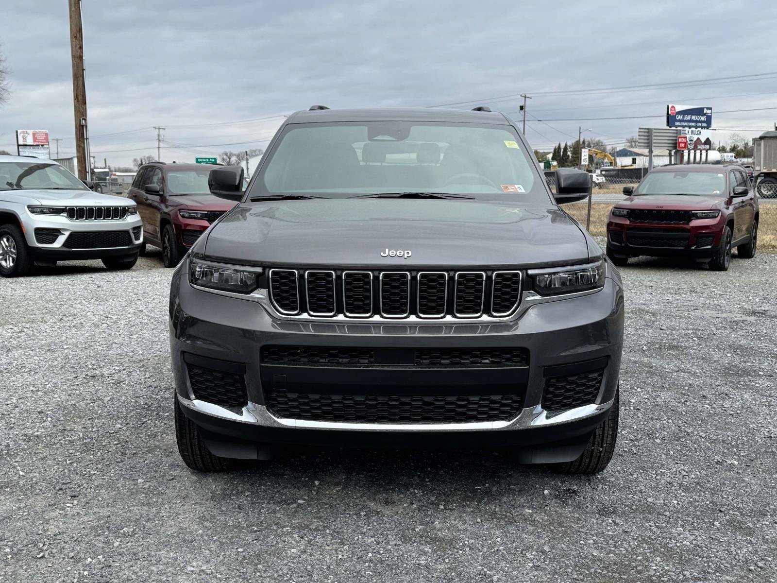 New 2025 Jeep Grand Cherokee L Laredo w/ Luxury Tech Group I AWD/4WD image 25
