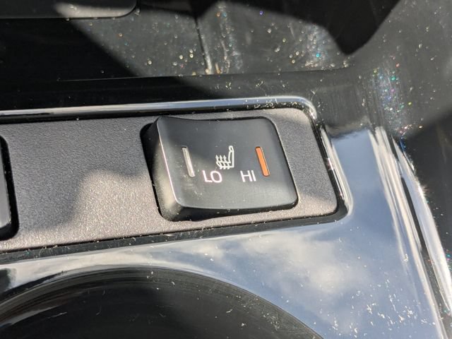 Used 2022 Toyota Prius Limited FWD image 21