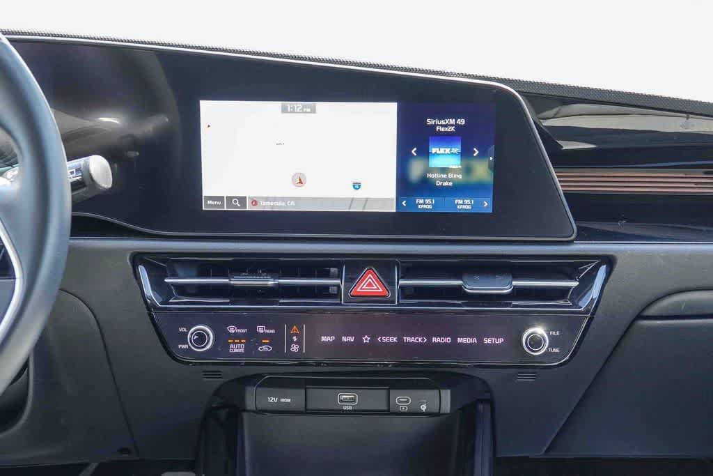 Certified 2023 Kia Niro EX Touring image 12