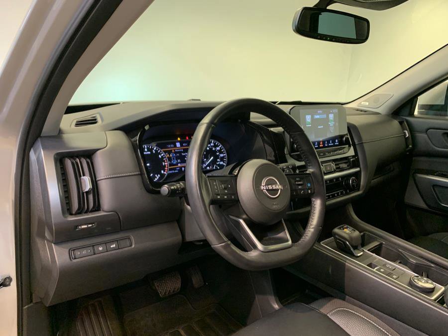 Used 2022 Nissan Pathfinder SL w/ SL Premium Package image 17
