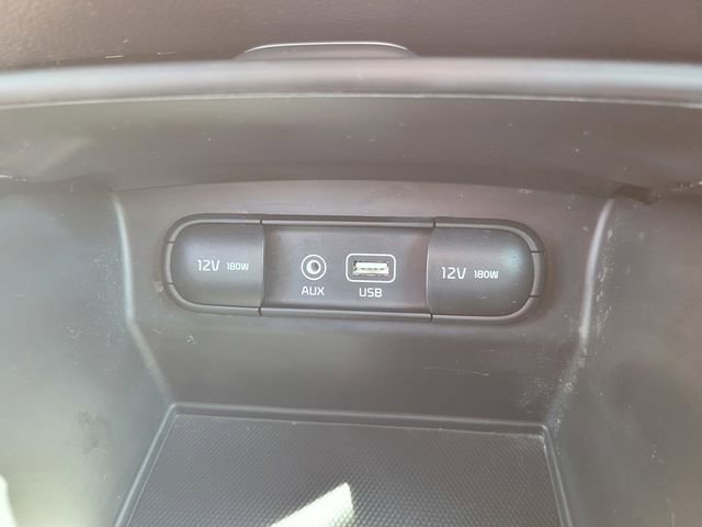 Used 2018 Kia Sorento FWD image 24